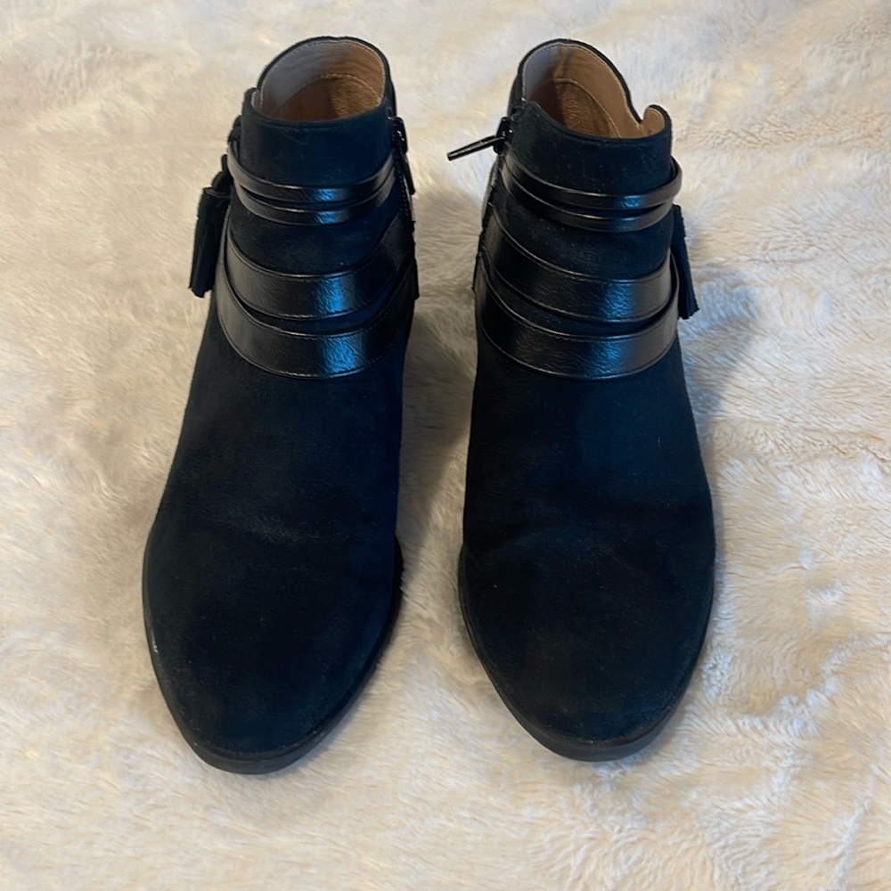 Suede booties. Casual or dressy. Life stride soft system.